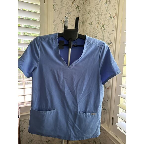 Figs Technical Collection Size Medium Blue Scrub Top 22 “ 27” Fits Large - Picture 1 of 8